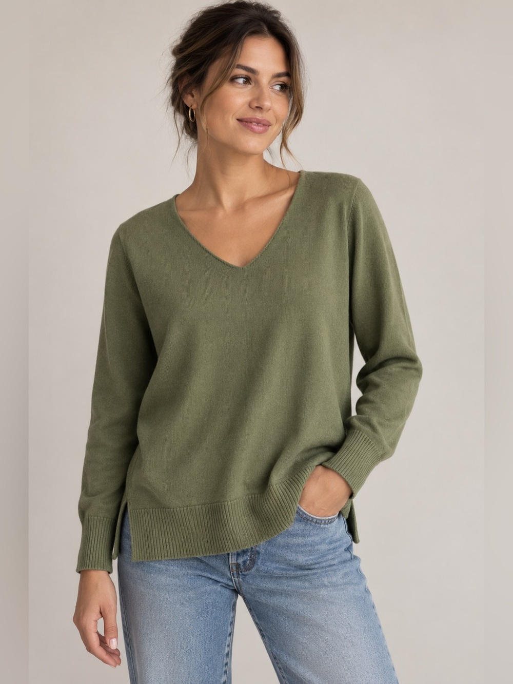 Blue Sky Clothing Co. Olive Green Cotton V-Neck Sweater | Size Small